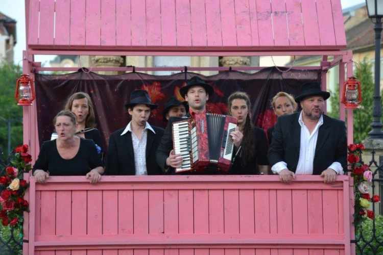 Fő tér helyett a Liszt Központban a Baltasar Espinosa