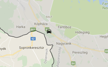 Közlekedési baleset Nagycenk és Kópháza között - A 112-es kilométernél félpályán halad a forgalom.