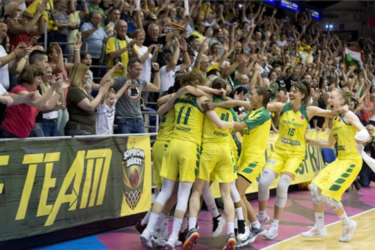 Döntőbe jutott a Sopron