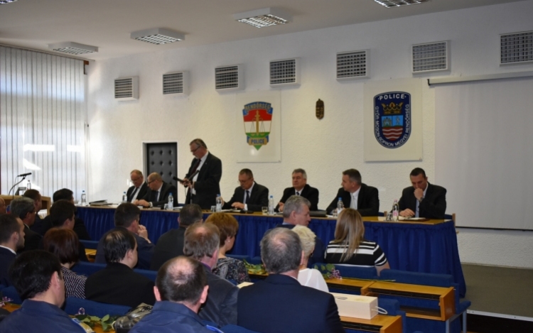 Soproni rendőrt is megyei elismerésben részesítettek