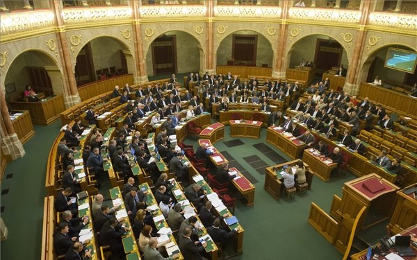 Az Országgyűlés elfogadta a jövő évi költségvetést