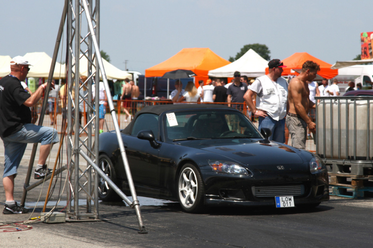 Turbosinger és lacházi Dragracing!