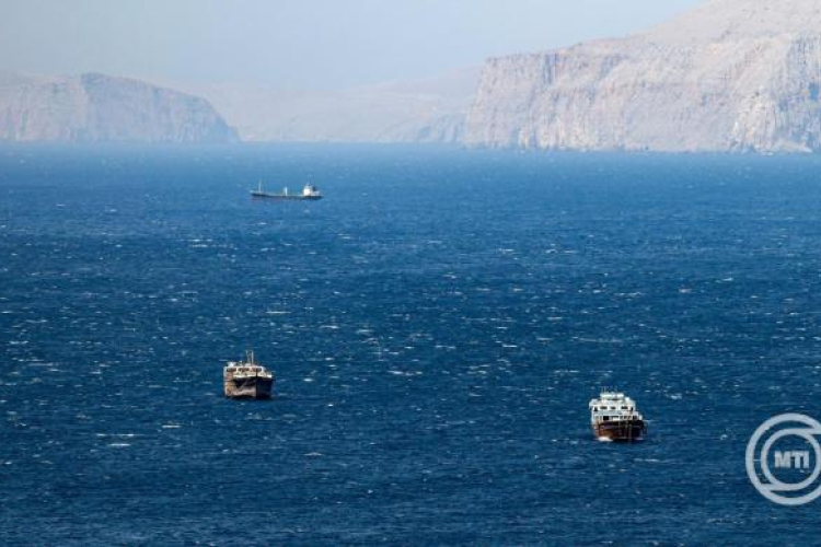 Irán bejelentette a Hormuzi-szoros lezárását