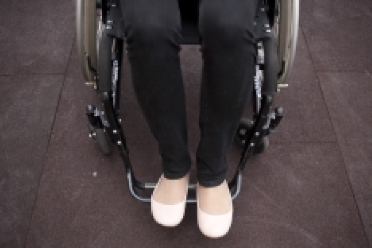 Új ápolási díjat vezet be jövőre a kormány