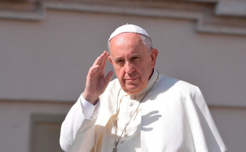 Ferenc pápa szentségtörőnek nevezte az ukrajnai háborút