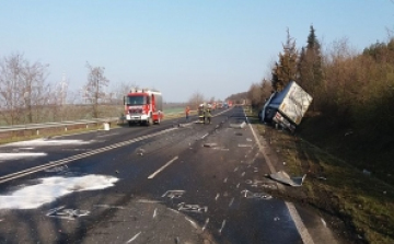 Megszűnt a forgalomkorlátozás a 84-es számú főúton