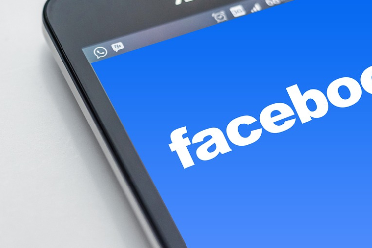 Óriási bírságot szabott ki Németország a Facebookra