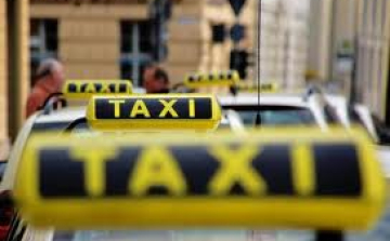 Minden harmadik taxis elbukott az ellenőrzésen
