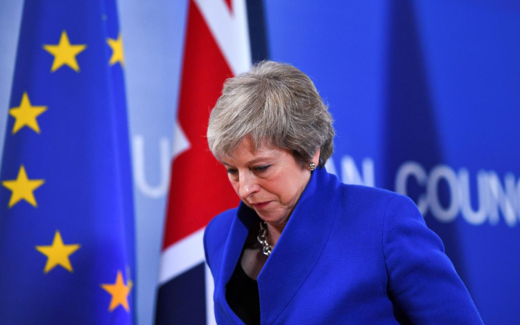 Theresa May politikai karrierje országa kilépéséig tarthat