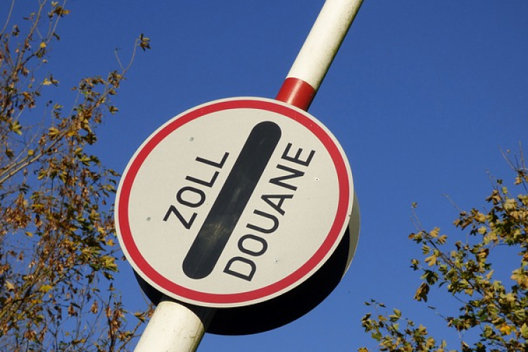 Szijjártó: jövő szerdán megnyitnak egy határátkelőt az Ausztriában dolgozó magyaroknak