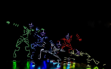Bejutott az élő showba a Dirty LED Light Crew!