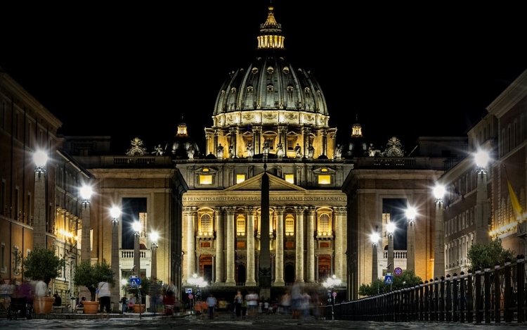 Vatikán: elhalasztják a Nemzetközi Eucharisztikus Kongresszust