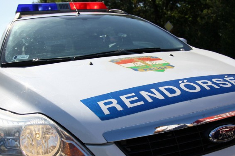 Drog hatása alatt, hamis forgalmi rendszámmal vezetett