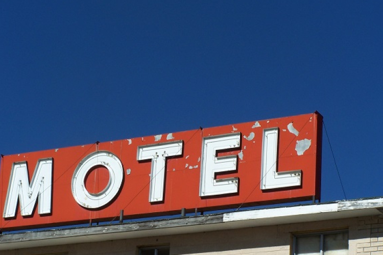 Szállodai tartozását nem fizette ki 