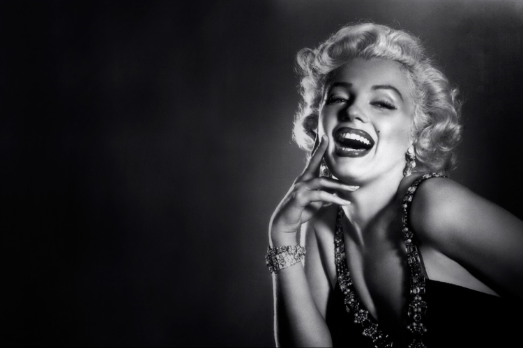 Kalapács alatt Marilyn Monroe eddig nyilvánosságra nem került fotói