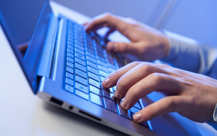 Ingyenwifit hozna Európába Zuckerberg