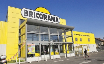 Vasárnapi nyitva tartás miatt félmillió eurós bírságot kapott a Bricorama barkácsáruház Franciaországban