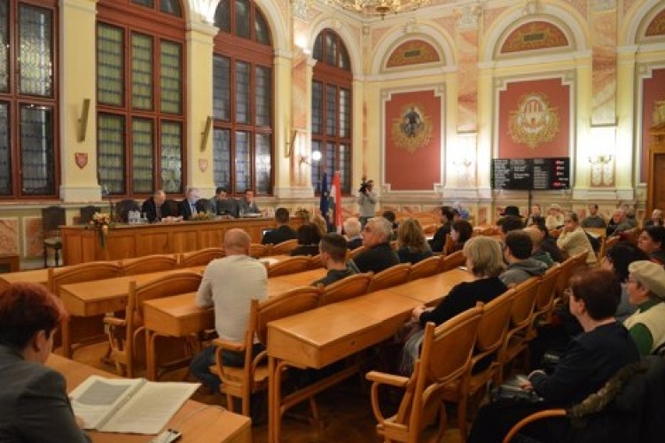 Közmeghallgatást tartottak a városházán