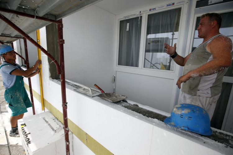 Lakást bérelt, szakikra utazott a NAV