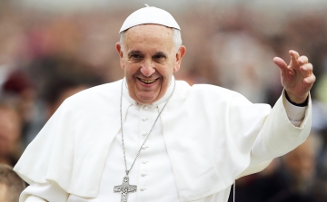 A háború és a szegénység elől menekülők segítését szorgalmazta a pápa húsvéti üzenetében 