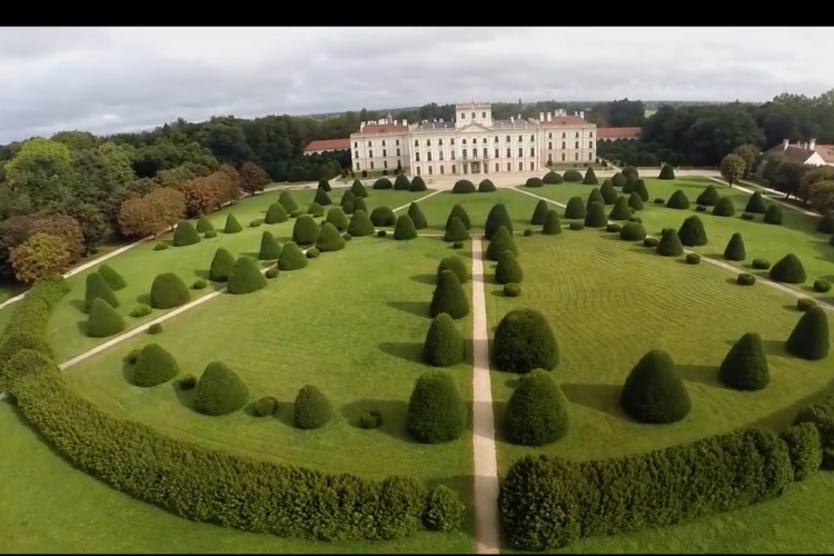 Fantasztikus videó a fertődi Esterházy kastélyról!