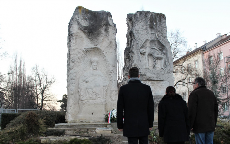 Az 1944-es soproni bombatámadások áldozataira emlékeztek