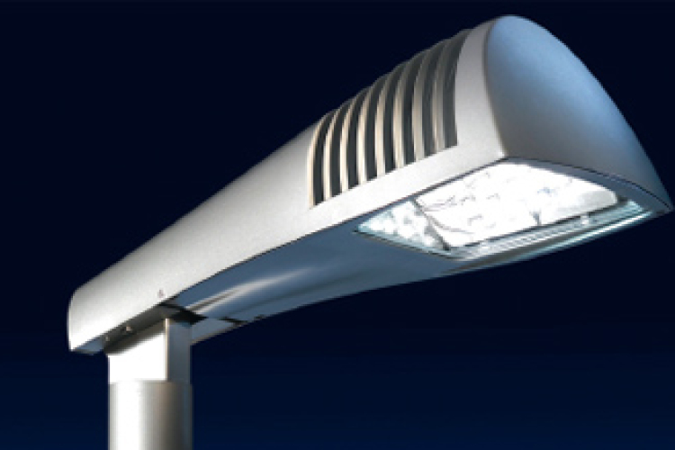 Felszámolóbiztos: Esztergomban pénteken megkezdik a közvilágítás kikapcsolását