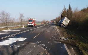 Félpályán megindult a forgalom a 84-es számú főúton