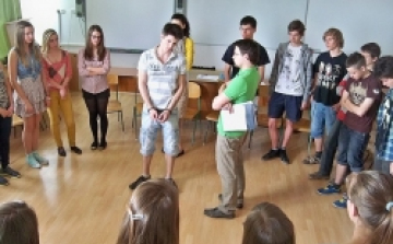 Jogom van tudni: bírósági tárgyalások az osztályfőnöki órákon