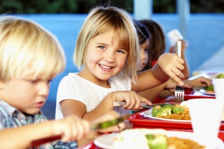 Szeptember elsejétől egészségesebben étkeznek a gyerekek