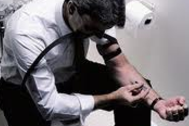 Garamvölgyi: veszélyes, új jelenségek tapasztalhatók a kábítószer-bűnözésben