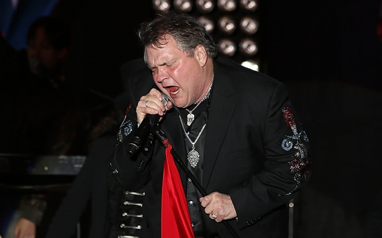 Meat Loaf rockénekes összeesett koncert közben, kórházba vitték