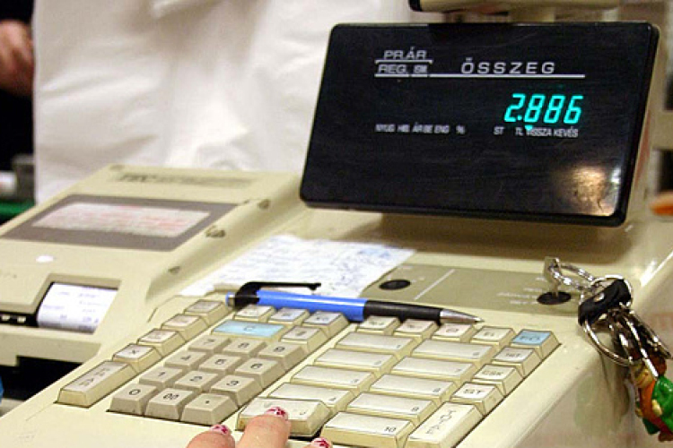 Hackerekkel védené a pénztárgépeket a NAV