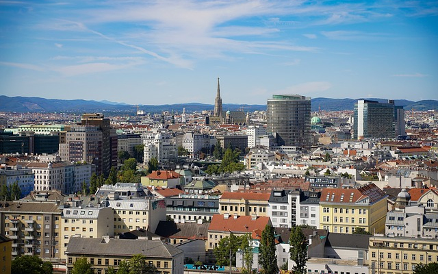 Májusban kinyitnak az éttermek és a szállodák Ausztriában