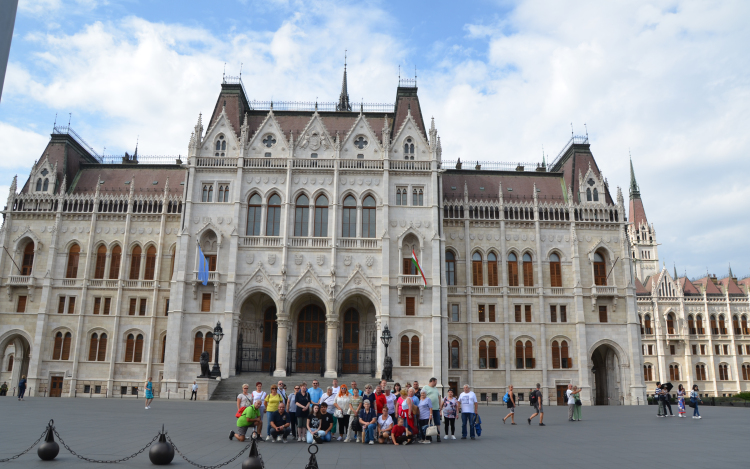 Parlamentbe látogatott az IPA soproni szervezete
