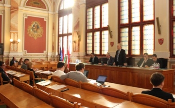 Sopron elutasítja a kötelező betelepítési kvótát