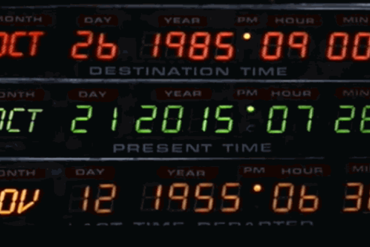 Mai napon érkezik Marty Mcfly!