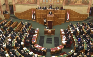 A külföldi egyetemek magyarországi működését szabályozhatja a parlament