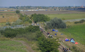 Riadót rendelt el négy megyei rendőrség a migránsok miatt