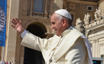 Ferenc pápa: az emberek békét akarnak
