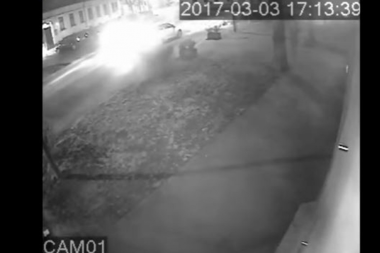 Kerékpárost ütöttek el a Kossuth Lajos utcában - videó