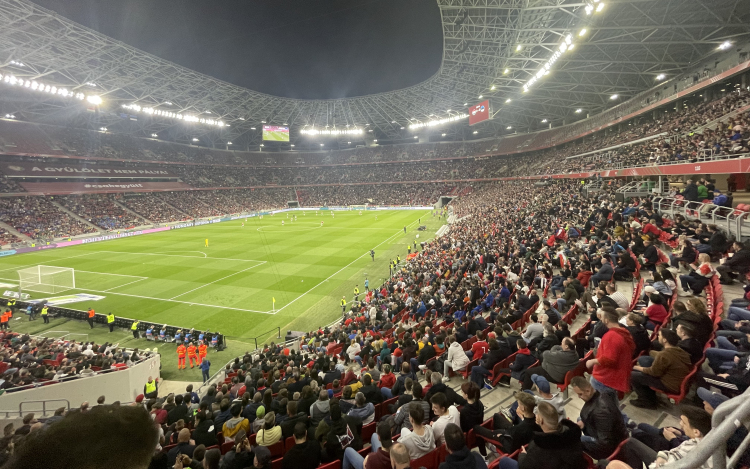 Magyar-ír - Minden jegy elkelt