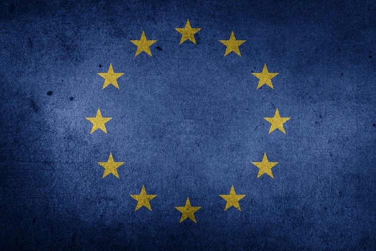 Összesen 60 milliárd euró hiány keletkezett az uniós büdzsében