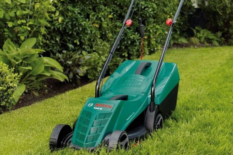 Fűnyíró vagy kerti traktor?