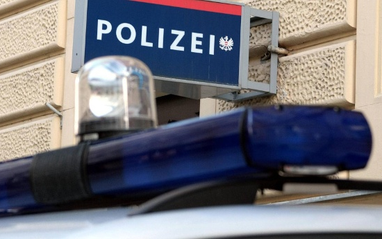 Hangos pukizásért bírság Ausztriában