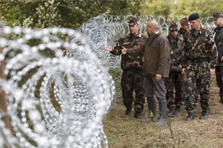 Emberfeletti tempóban halad a kerítésépítés a horvát határszakaszon