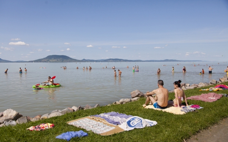 A nyaralni készülők többsége belföldön tervez pihenni