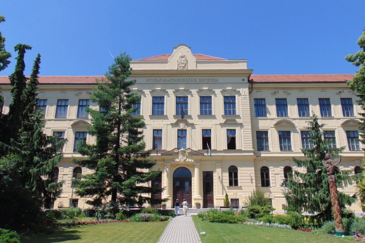 Megvannak az első felvételi számok - Országos átlag felett növelte eredményeit a Nyugat-magyarországi Egyetem