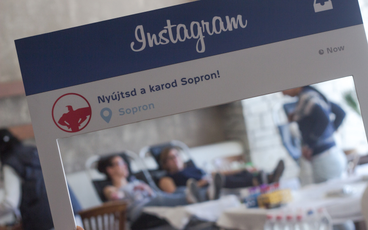 Nagy sikerrel zajlott az első Nyújtsd a karod Sopron!